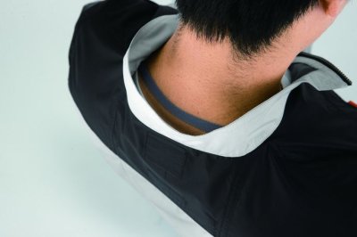 画像12: XE98031【空調服(R)セット】ブルゾン・ファン・バッテリー(充電器付)／遮熱半袖・サイドファン (12)